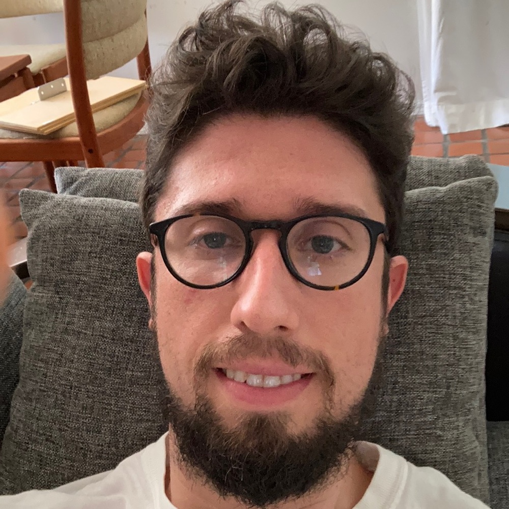 Meet your Posher, Adam